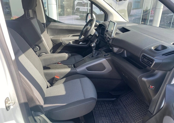 Toyota Proace City Verso cena 101000 przebieg: 30660, rok produkcji 2020 z Kalisz małe 596